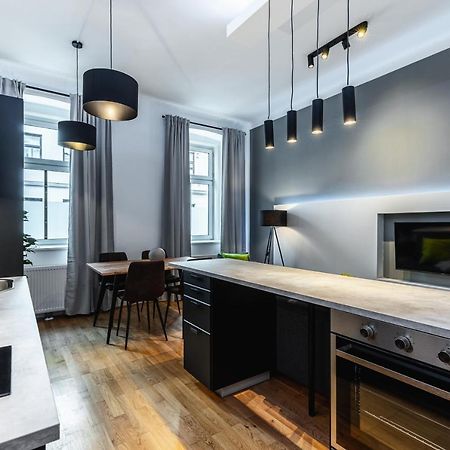 Stylish Designed Apartment In A Top Location ウィーン エクステリア 写真